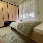 Апартаменты New Bazaar-apartment 2 Тирана