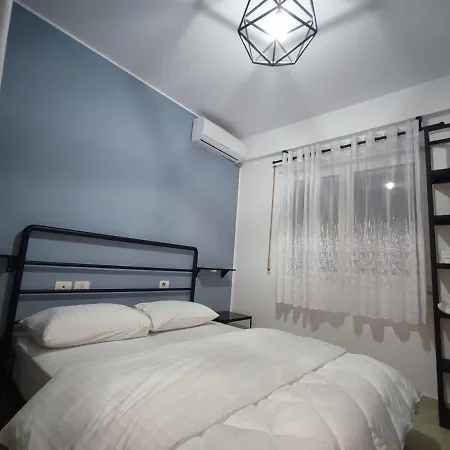 New Bazaar-apartment 2 * 地拉那