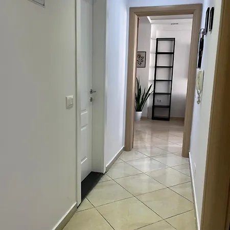 New Bazaar-apartment 2 * 地拉那