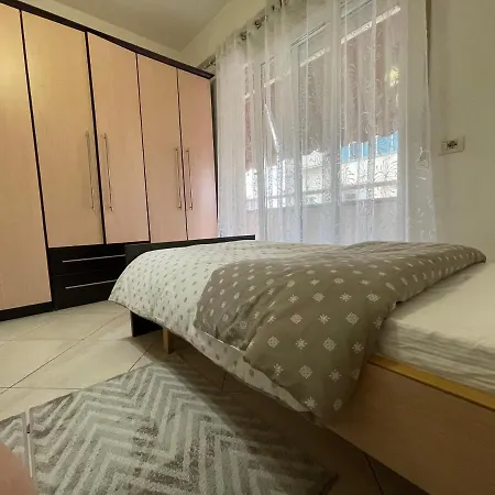 Daire New Bazaar-apartment 2 Tiran