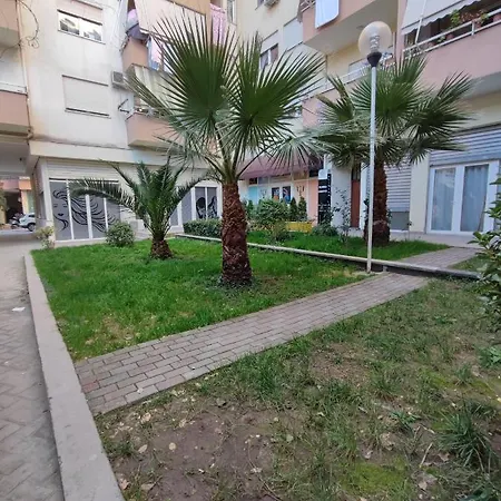 Apartamento New Bazaar-apartment 2 *