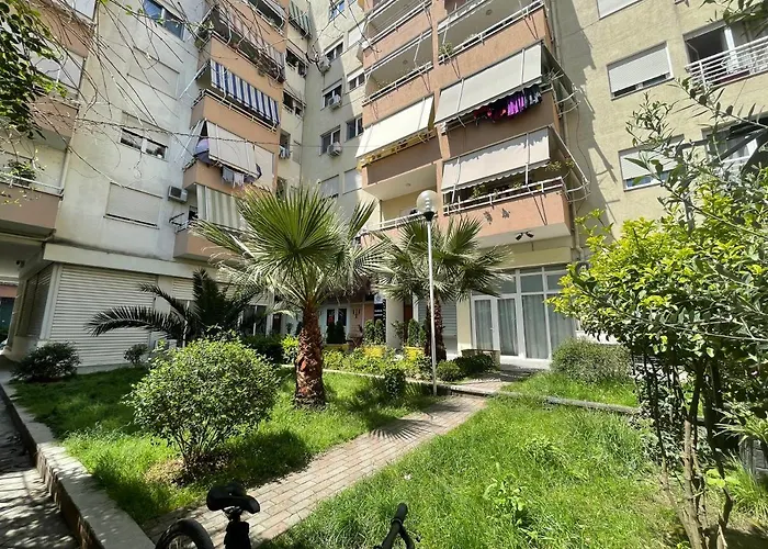 New Bazaar-apartment 2 טיראנה